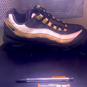 These are some worn once Nike Air Max